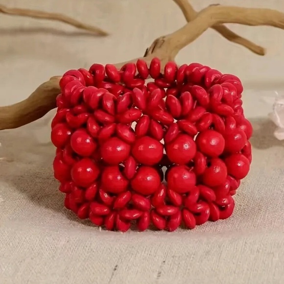 2 Red Bracelets - Picture 5 of 5